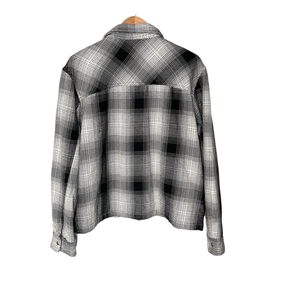 The North Face Valley Twill Utility Shacket - Picture 4 of 13